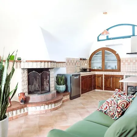Kalorama-private Pool & Hot Tub Villa
