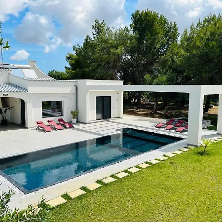 Kalorama-private Pool & Hot Tub Villa *